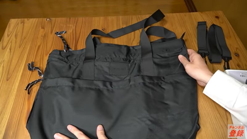 emmi active tote bag bookの「多機能トートバッグ black」