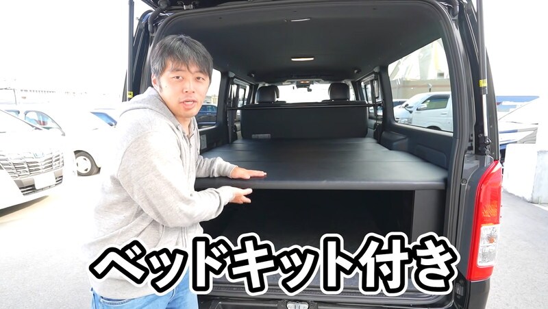 【車中泊】を快適に過ごすならやっぱり「ハイエース」！後付けベッドで寝心地アップ◎