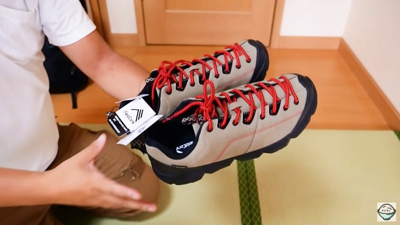 さすがの一言！【ワークマン】1900円の「高撥水シューズ」は雨でも山でもお任せ◎