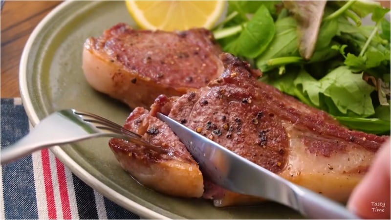 【コストコ】未冷凍だから美味しさが違う！ダイエットにもおすすめな「骨付きラム肉」