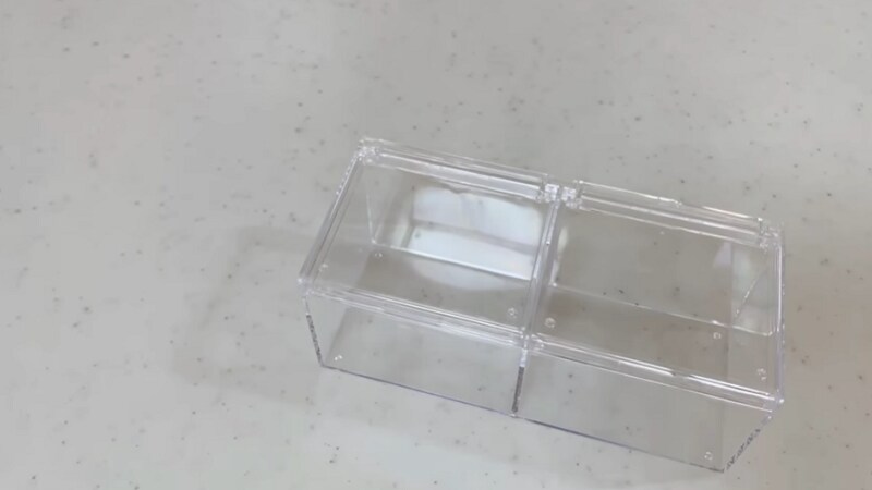 【ダイソー】フタ付きで使いやすい！小物収納に最適な「クリアケースダブル」