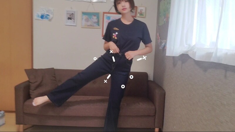 SNSで大バズ！【ユニクロ】脚長＆細見えも◎わがまま叶える「ハイライズジーンズ」