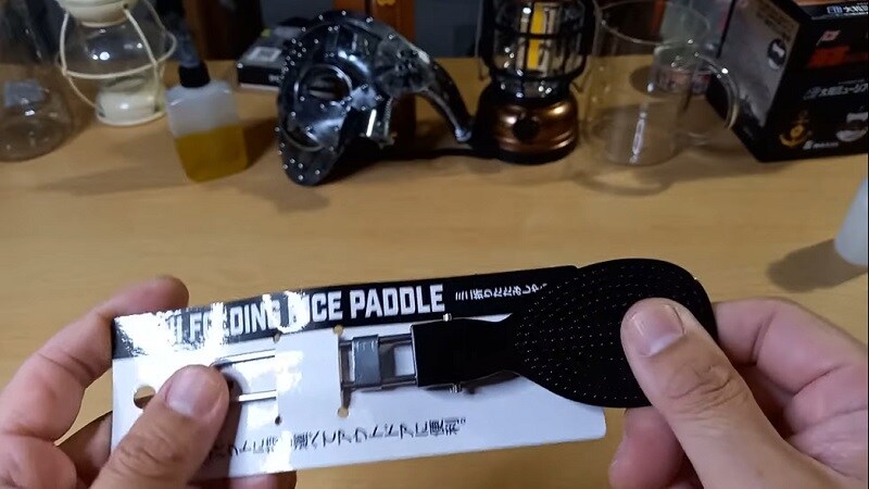 【100均ギア】軽量キャンプにおすすめ◎折りたためる「ミニしゃもじ」が超便利！