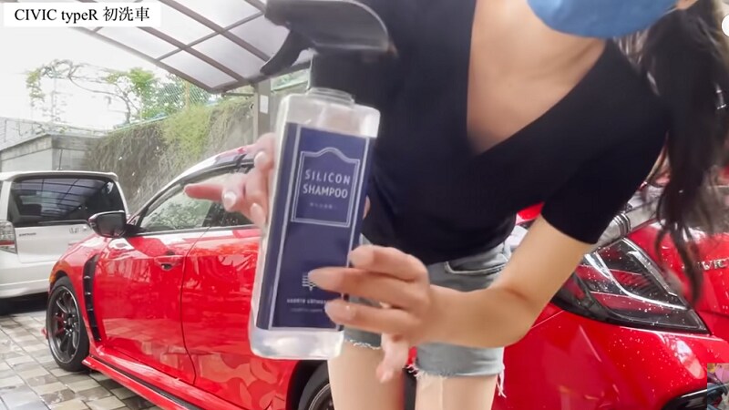 洗車はこれで完ぺき！ながら洗車の「シリコンシャンプー」で簡単に撥水加工◎