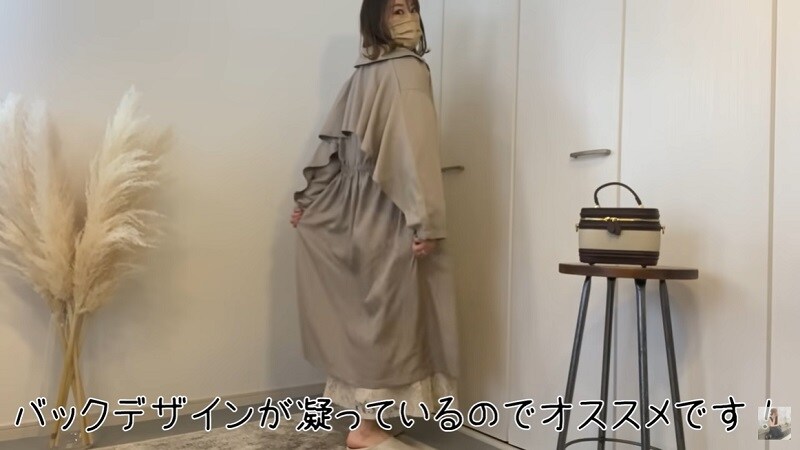 これ知ってる？【しまむら】のステンカラートレンチはバックシルエットがエレガント！