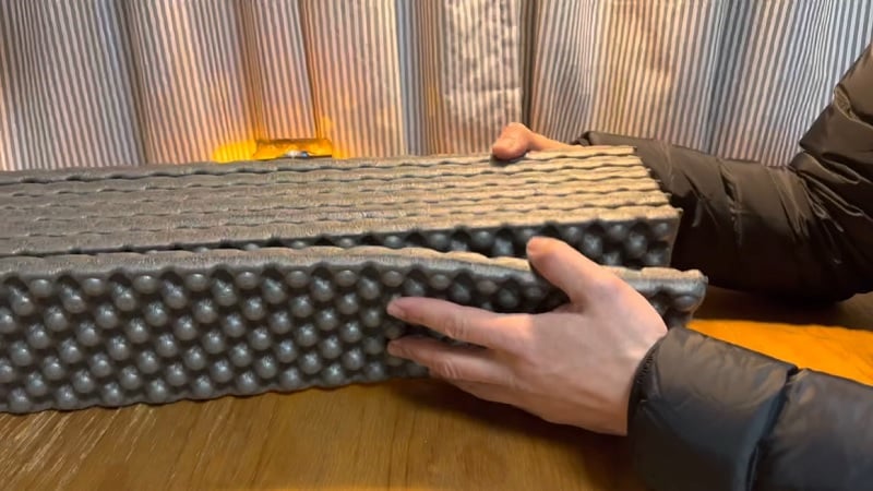 売り切れ続出！【ダイソー】寝心地抜群の「レジャーマット」がキャンプに手放せない！