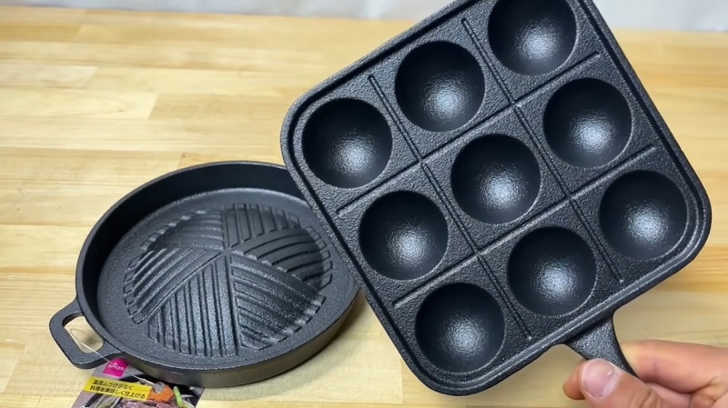 【ダイソー】なら550円で買える！スキレットタイプの「たこ焼きプレート」が買い！