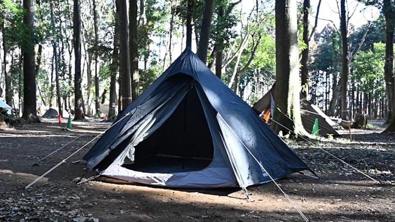 【ソロキャンプ】DODのティピー型「ワンポールテント」は設営もラクちん◎