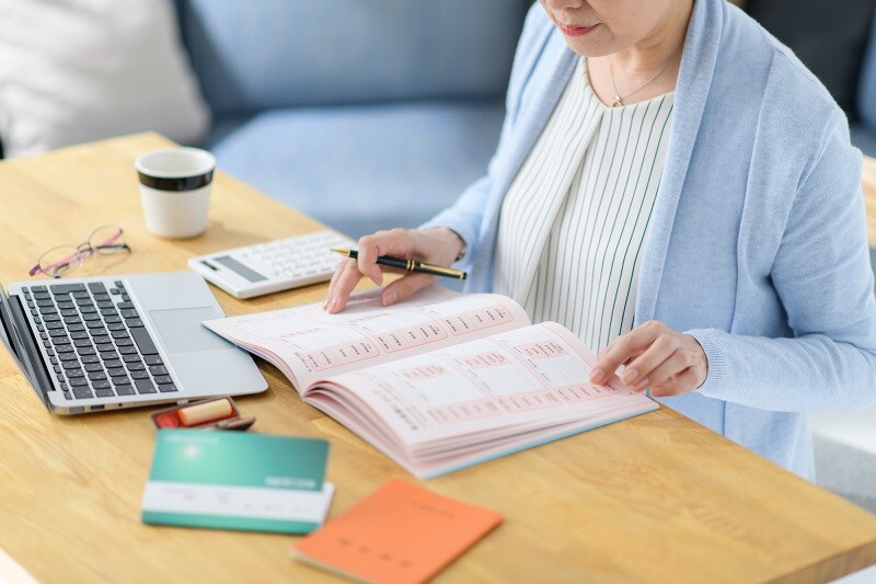 年金足りる……？気になる【老後生活のこと】60代が不安を感じると答えた1位は？