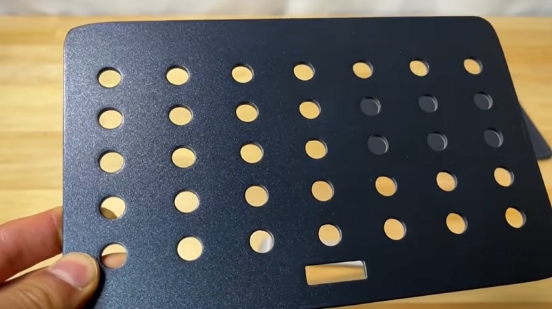 キャンパー注目！【DCM】898円の「ホルモンプレート」はあると楽しい＋1ギア