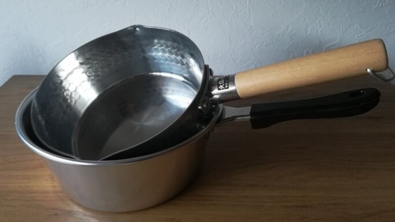 100均でおすすめの鍋を厳選！アウトドアで重宝する鍋敷きやフライパンも紹介15選