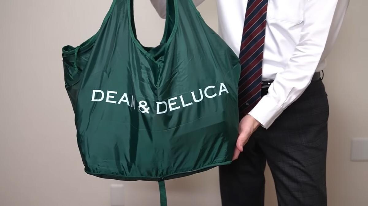 毎年完売！DEAN&DELUCA「エコバッグ」レジかごサイズで詰めの作業がラク