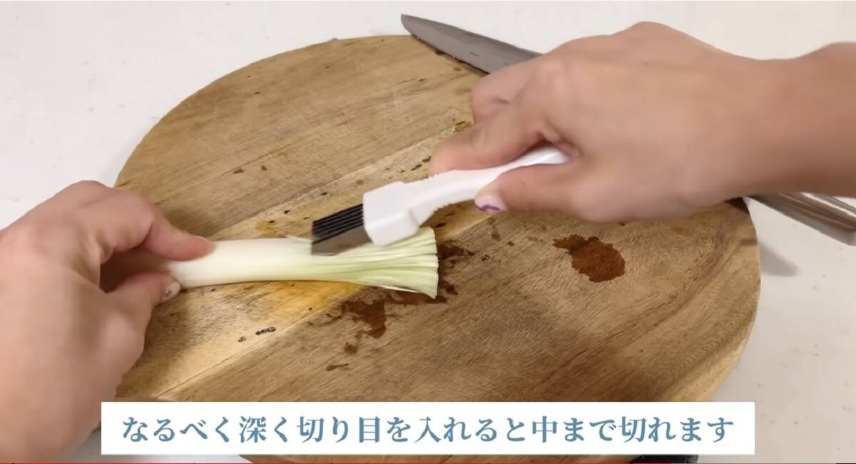 100均「家事ラクグッズ」人気ランキング！超話題のネギカッターを抑えた1位は⁉