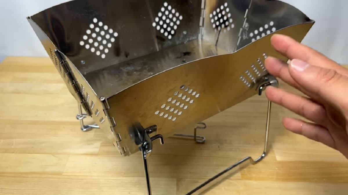 組み立て簡単！【ワークマン】フォールディングスクエアグリルをの商品詳細をレビュー