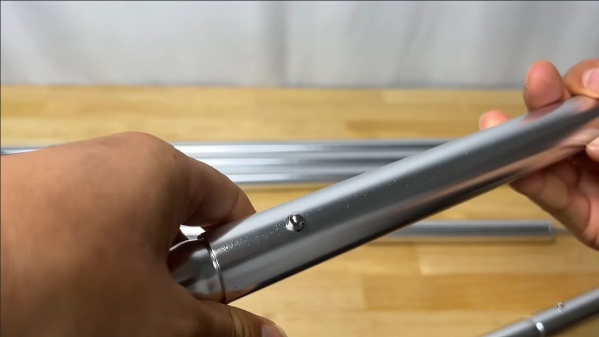 SoomLoomの「アルミポール」3000円以下なのにしっかり使えて頑丈！