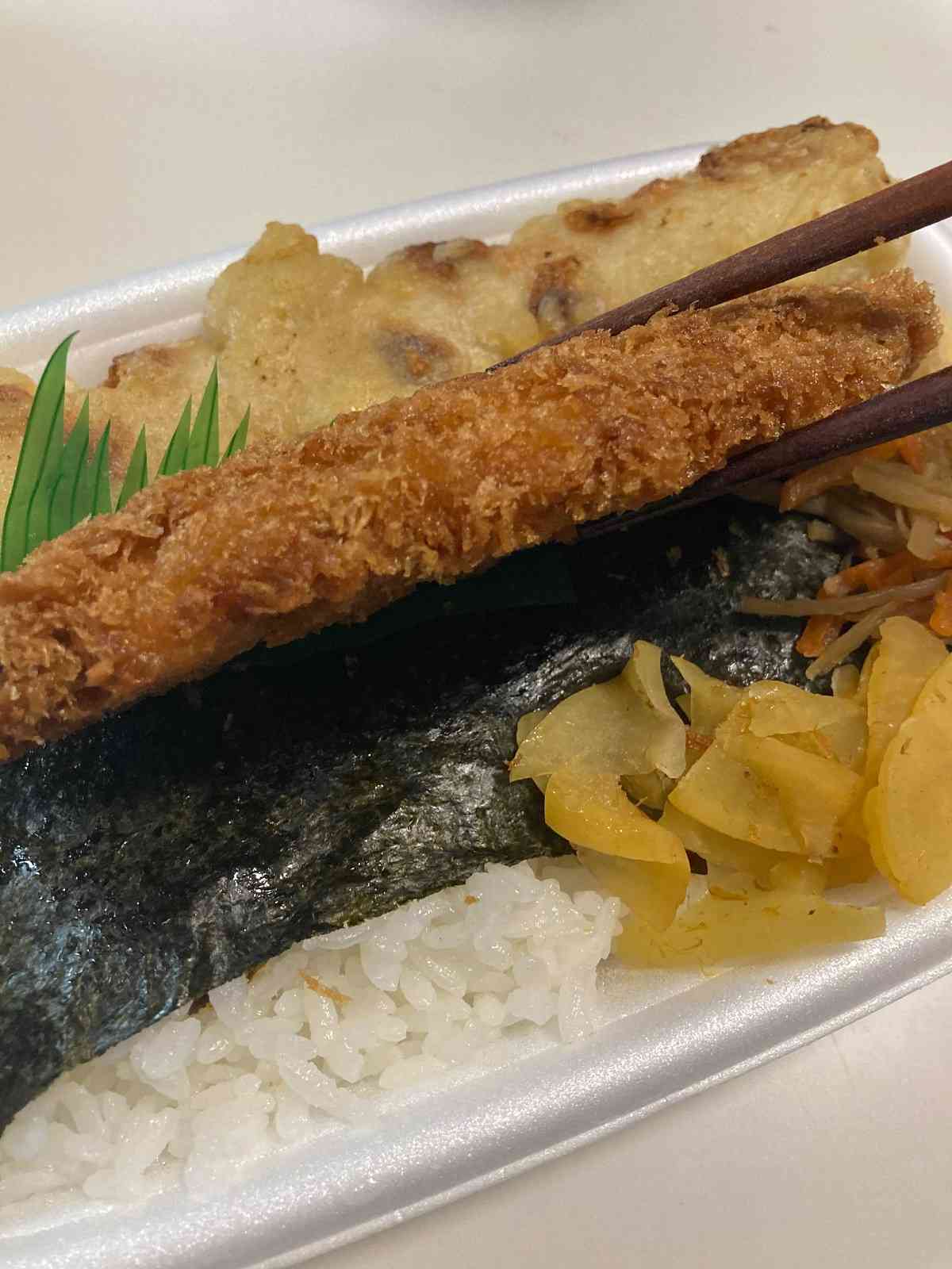 ほっともっとの「のり弁当」