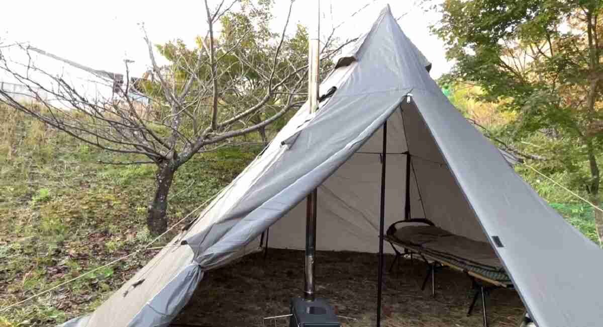 【ワークマン】のテント「耐久撥水ピラミッドシェルター」は3～4人用！冬のファミリーキャンプにおすすめ