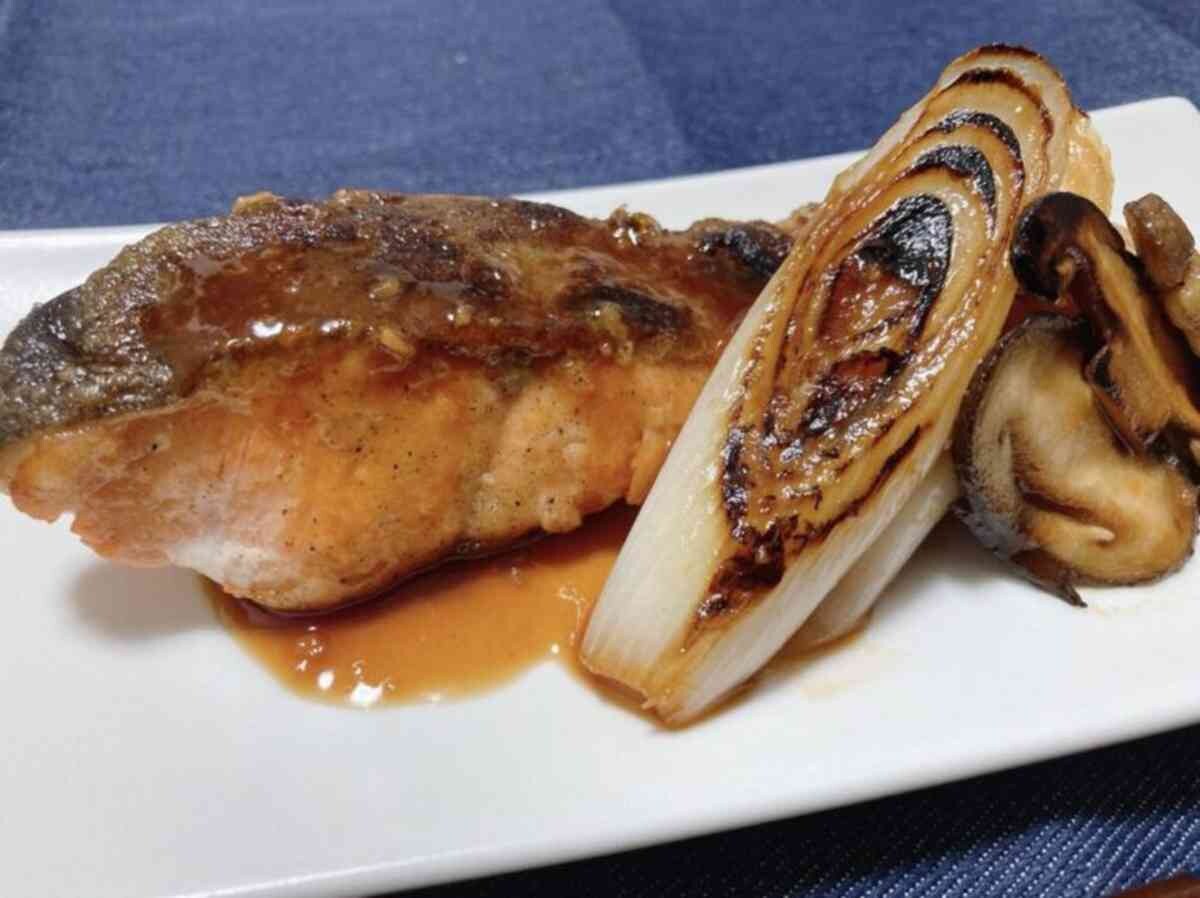 【鮭✖️トマト✖️南蛮】南蛮レシピ！鮭のトマト南蛮漬けの作り方