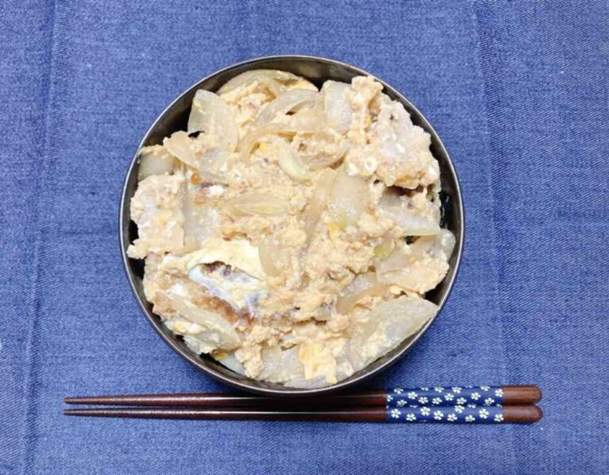 【やばい人気レシピ！】甘め抑えめ！簡単！カツ丼の作り方