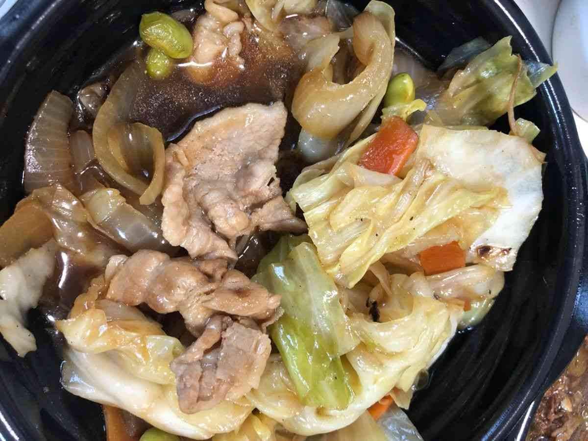 【ほっともっと】「野菜たっぷり肉野菜炒め」はおかずのみはテイクアウトもできる！