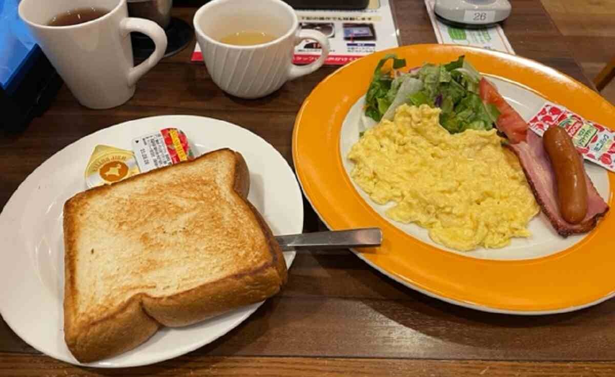 人気ファミレスのモーニングメニュー比較！ジョナサン/びっくりドンキー/ジョイフル