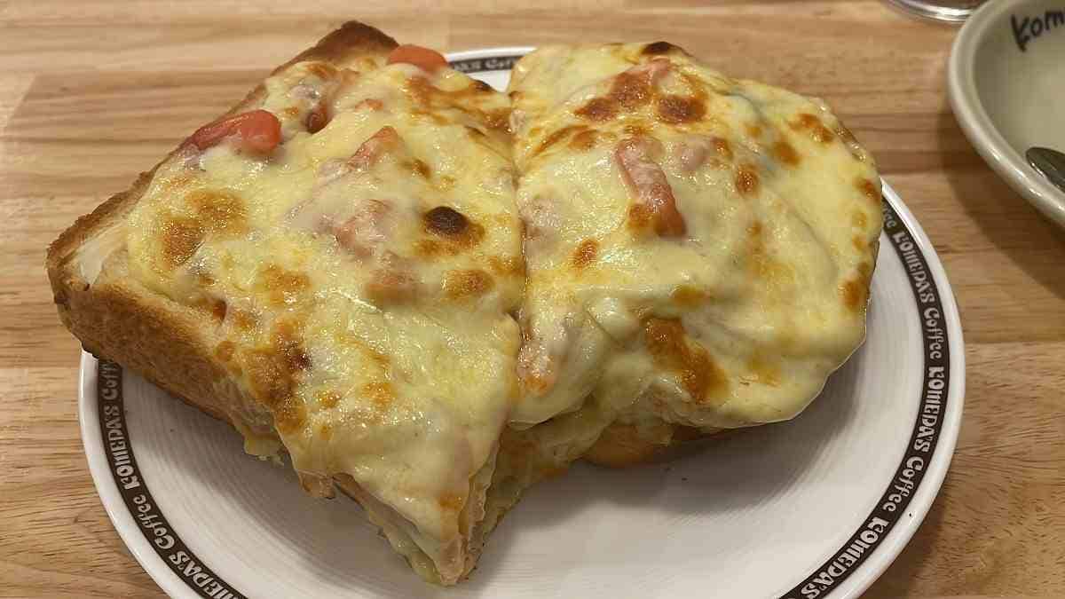 【コメダ】ピザトースト（790円～）はたまごたっぷりで旨い！値段やカロリーを実食して解説