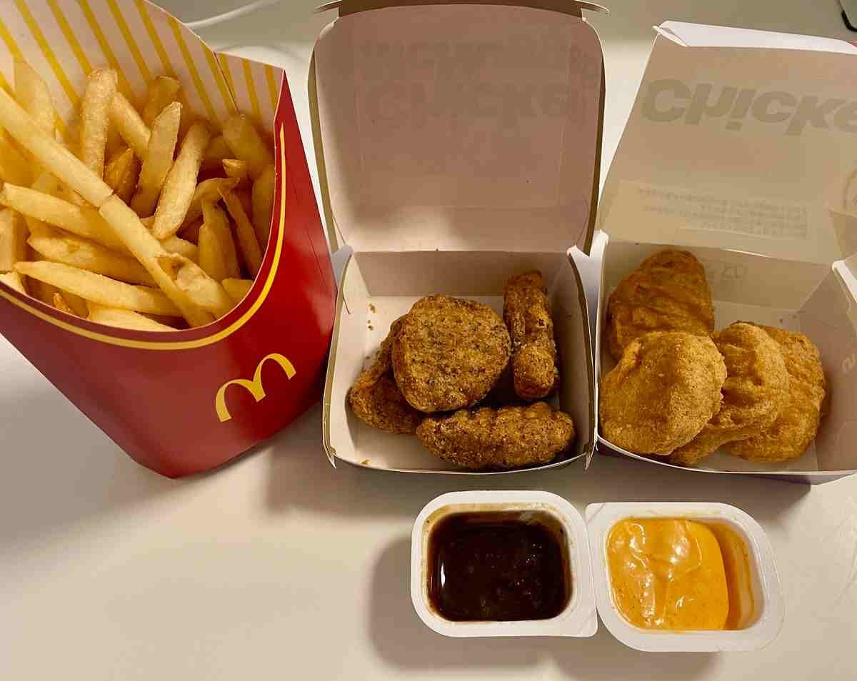 【マクドナルド】期間限定「食べくらべポテナゲ大」の黒胡椒ガーリックはどんな味？新味のソースで食べてみた