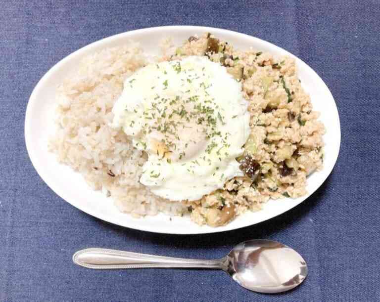 【簡単レシピ】レパートリーに加えておくと便利！オリジナルボロネーゼごはんの作り方