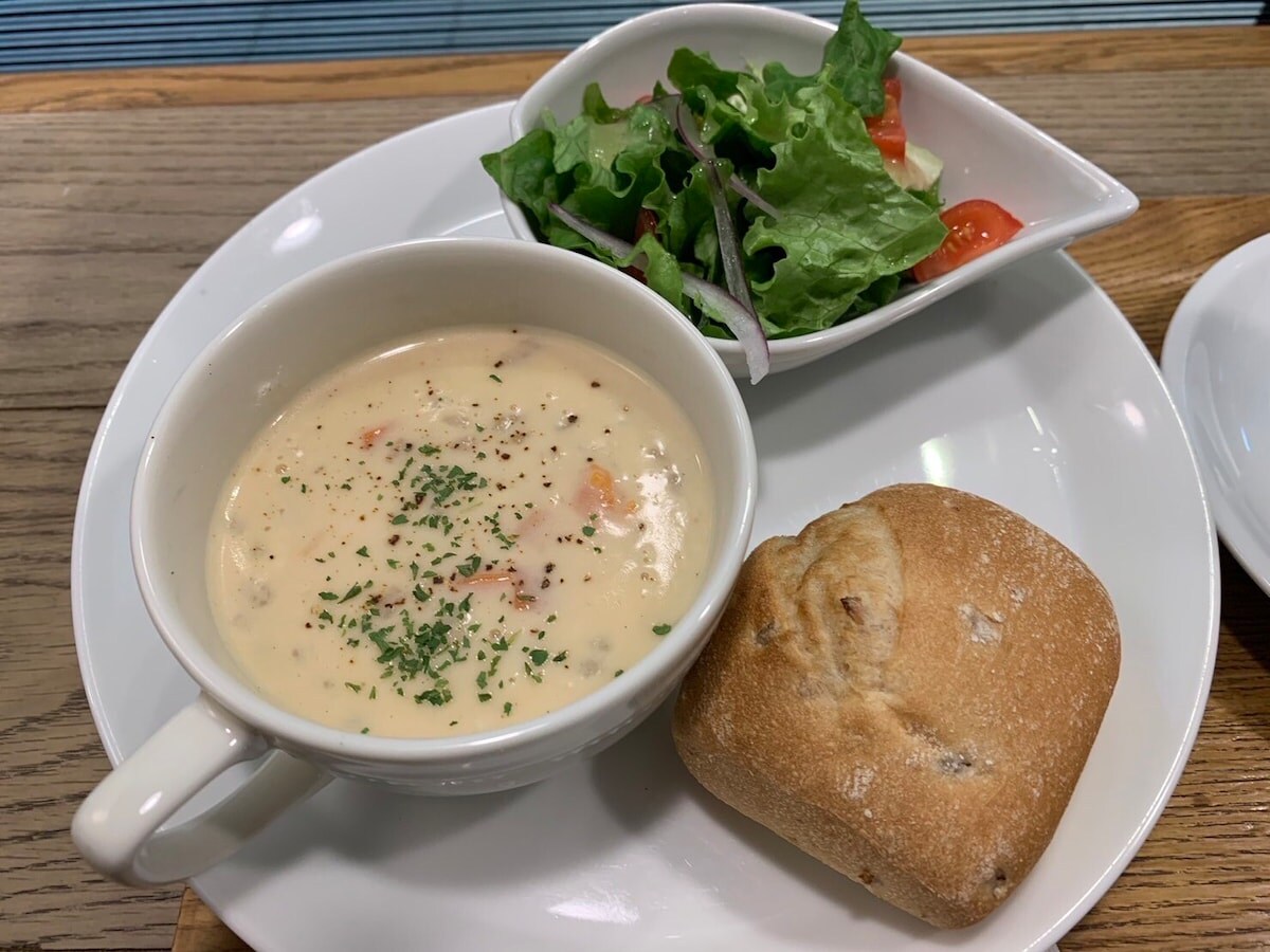 【スタバ・エクセルシオール・ドトール】のモーニングメニュー3選！人気カフェチェーンも朝ならお得に楽しめる！