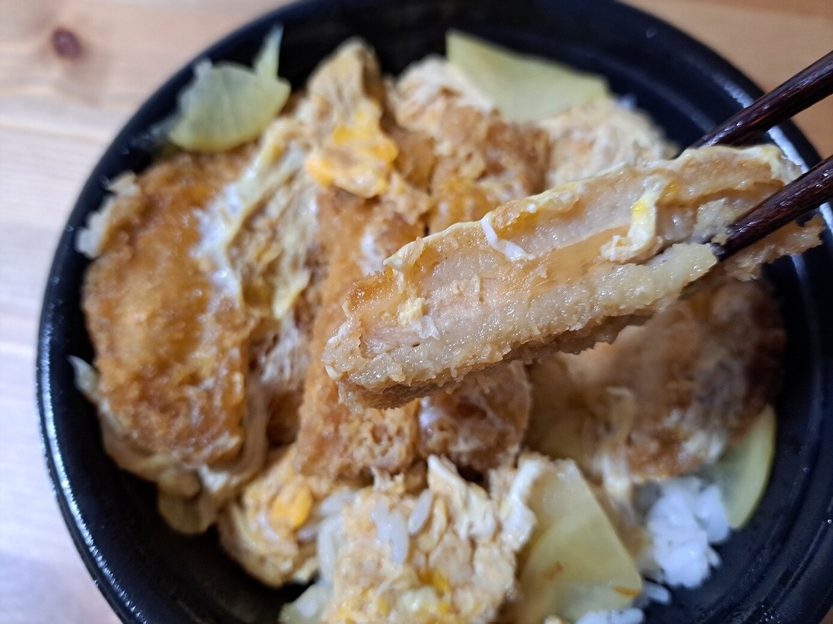 【ほっともっと】お昼はガッツリ食べてパワーチャージ！サラリーマンのランチにおすすめのお弁当3選
