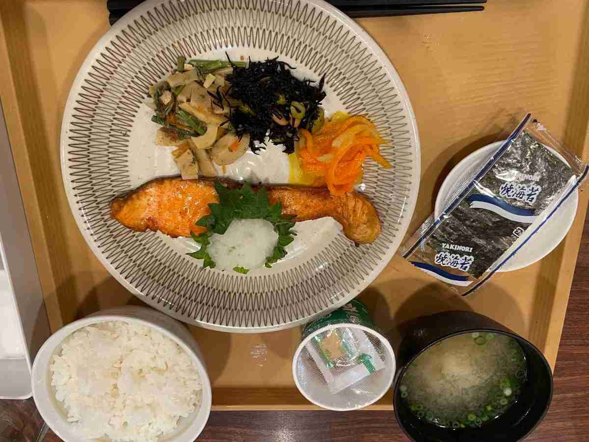 【ジョナサン】モーニングメニューの「和朝食」はバランスがよくて879円！営業時間や種類・カロリーを解説