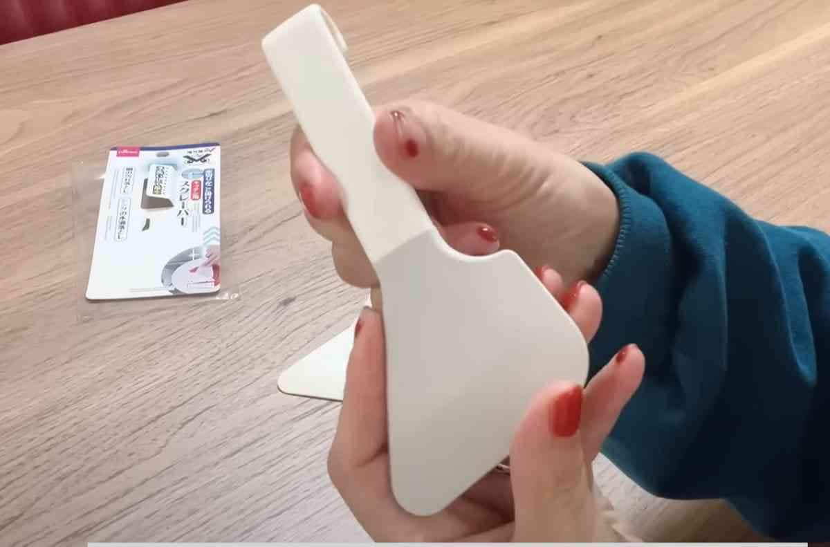 【ダイソー】ハシゴしてでも欲しい「掃除グッズ」3選！アイデア商品で家事を時短しよう