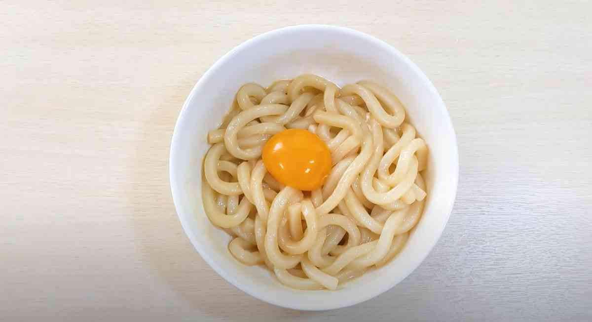 【業務スーパー】料理初心者でも簡単調理が叶う！人気の「冷凍讃岐うどん」を使ったアレンジレシピ3選