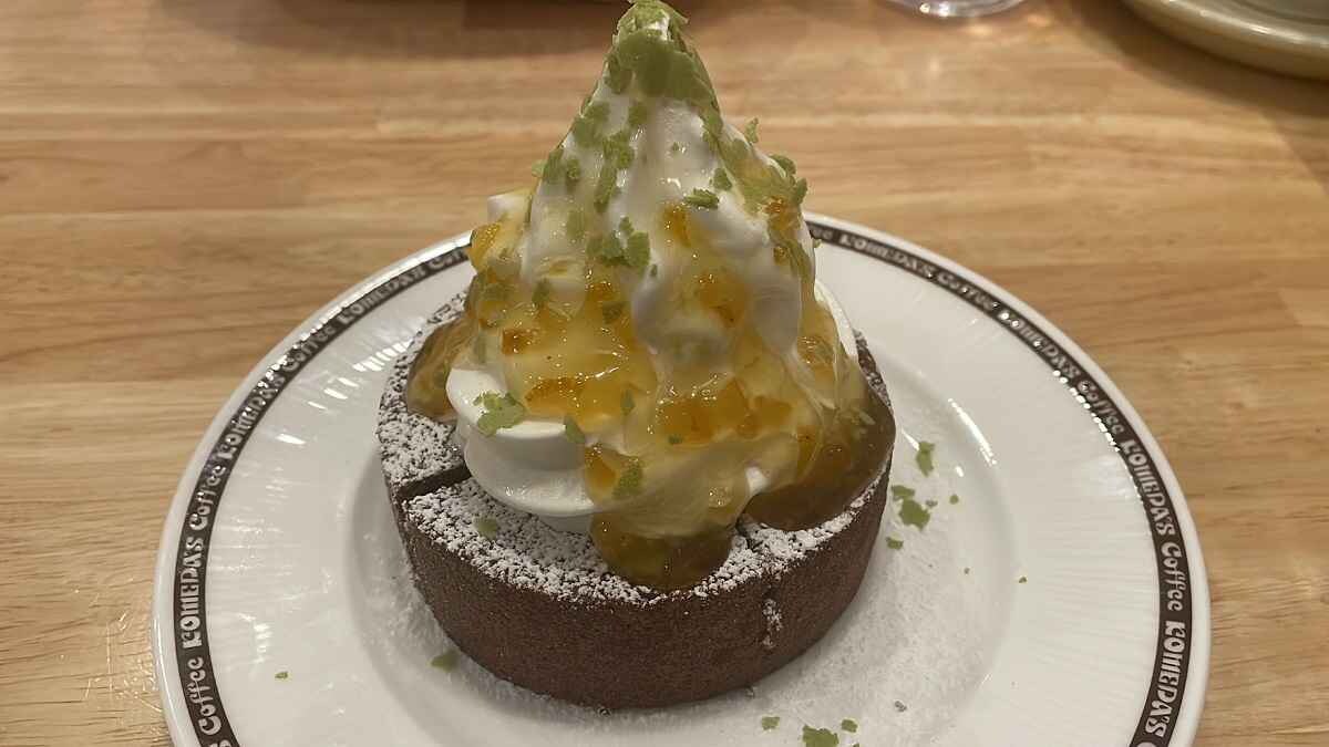 【コメダ】話題の新メニューまとめ3選！弥生バーガーやクロネージュなど春だけの限定商品を楽しんで