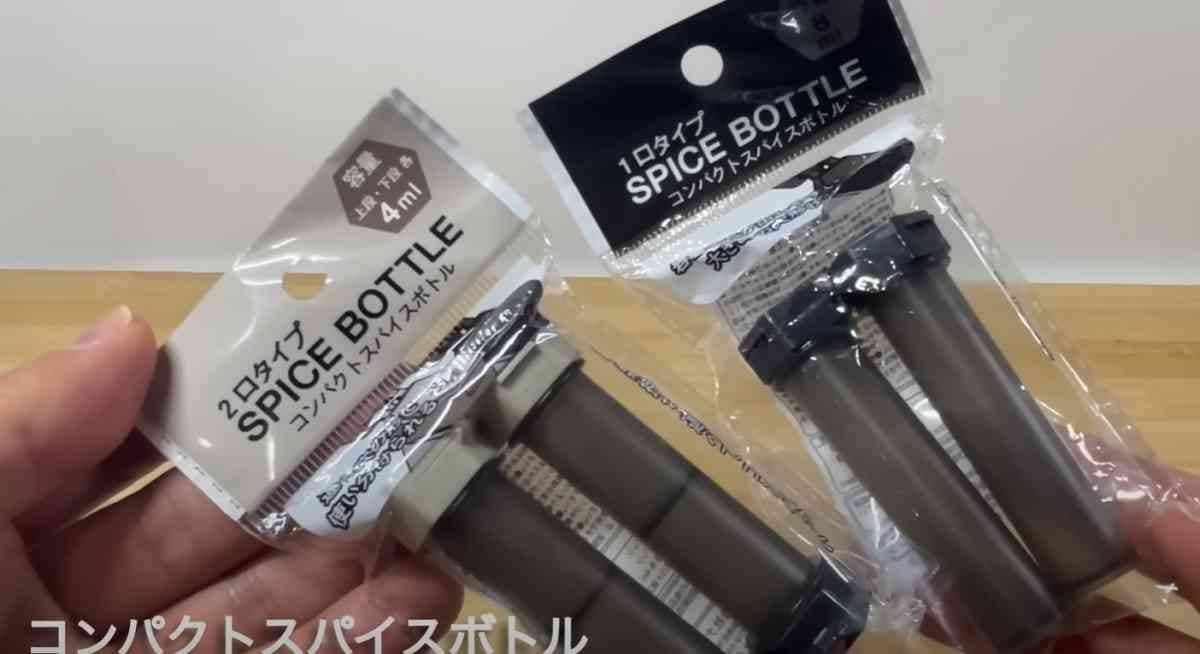 【100均】キャンプ調理に使えるギアも110円で揃う！スパイス調味料が入るボトルが超優秀《3選》