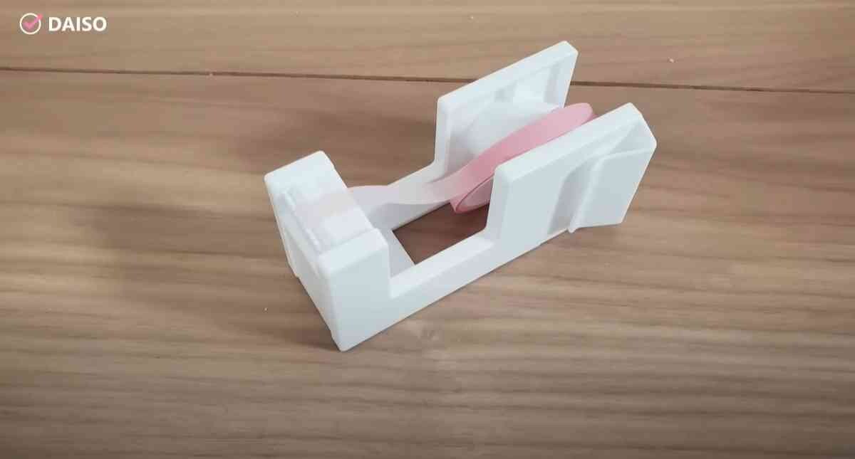 【ダイソー】新生活でも活躍！便利でかわいいステーショナリー3選・マーカーみたいに使える付箋はどう使う？