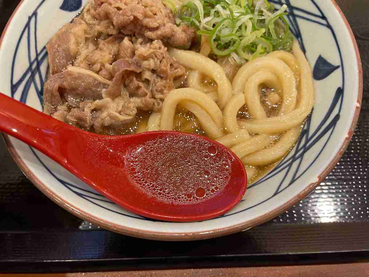 お出汁も甘めの味わいで美味しい！