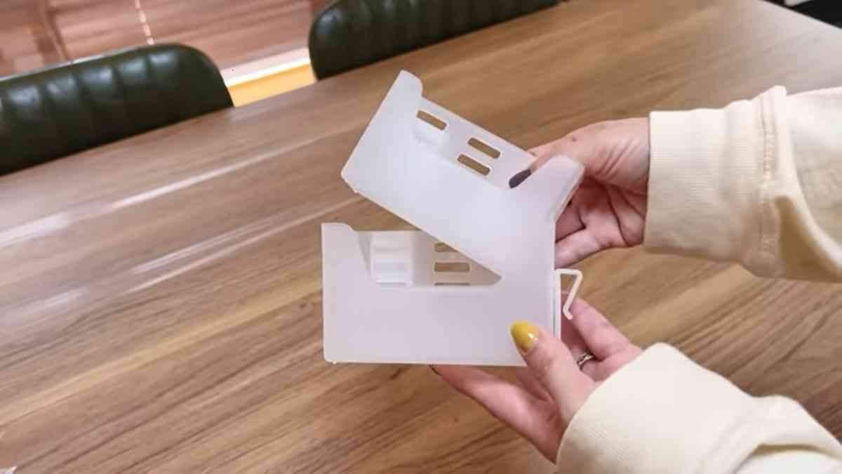 【ダイソー】110円なのに優秀すぎる！ドアポケットすっきりケースは冷蔵庫収納の救世主