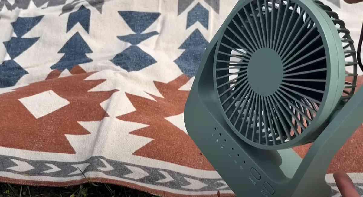 マニアがホムセンで買った「キャンプギア」おすすめ3選！かわいいファンが3480円と高コスパ！