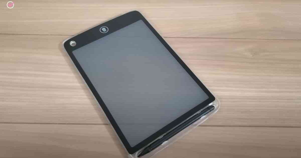 【ダイソー】入手困難な激レアアイテム「電子メモパッド」がすごい！クリアタイプだからトレースも簡単