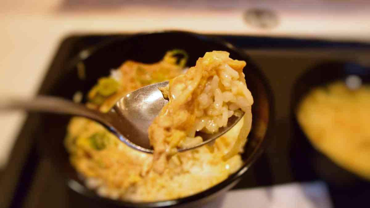 【松のや】朝メニューの「玉子丼」が290円って本当？提供時間やおかわりはできる？実食してみた！