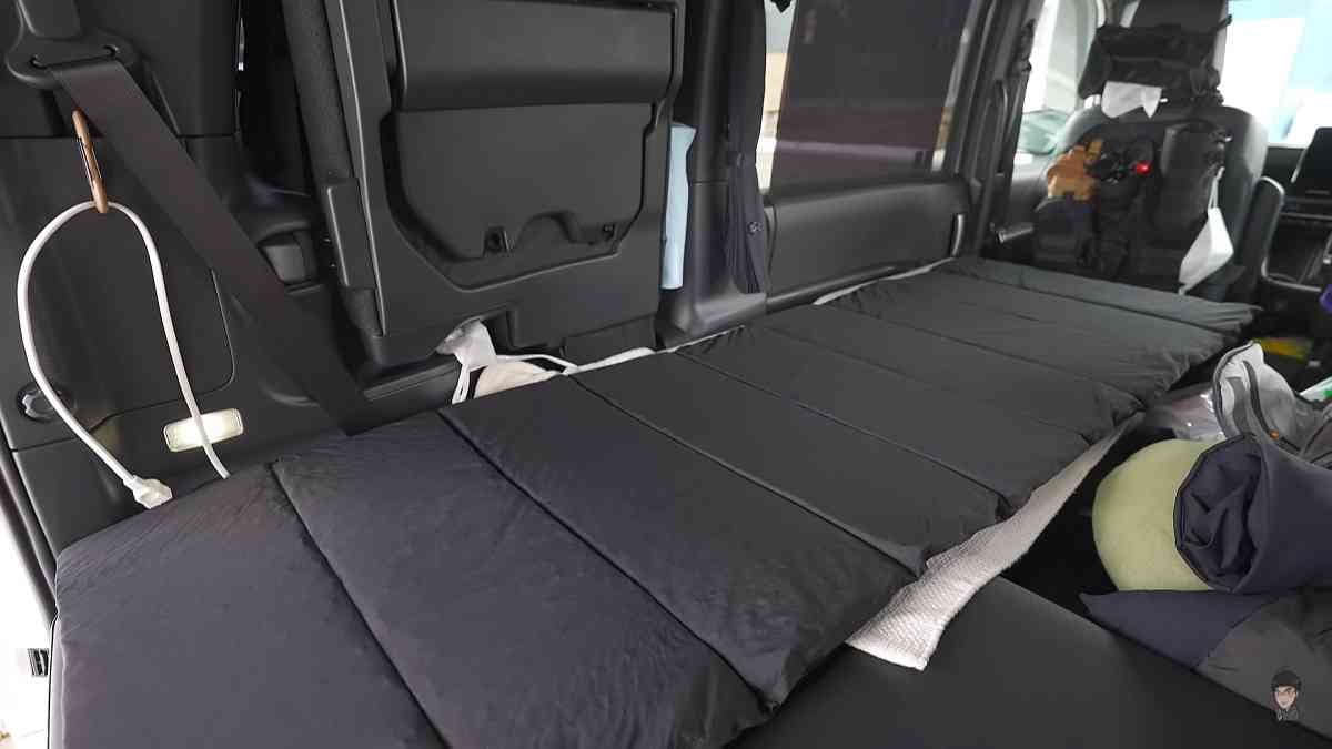 【ワークマン】エアディメンションマットレスがあれば車中泊も快適！高通気＆洗えるから夏キャンプにも◎