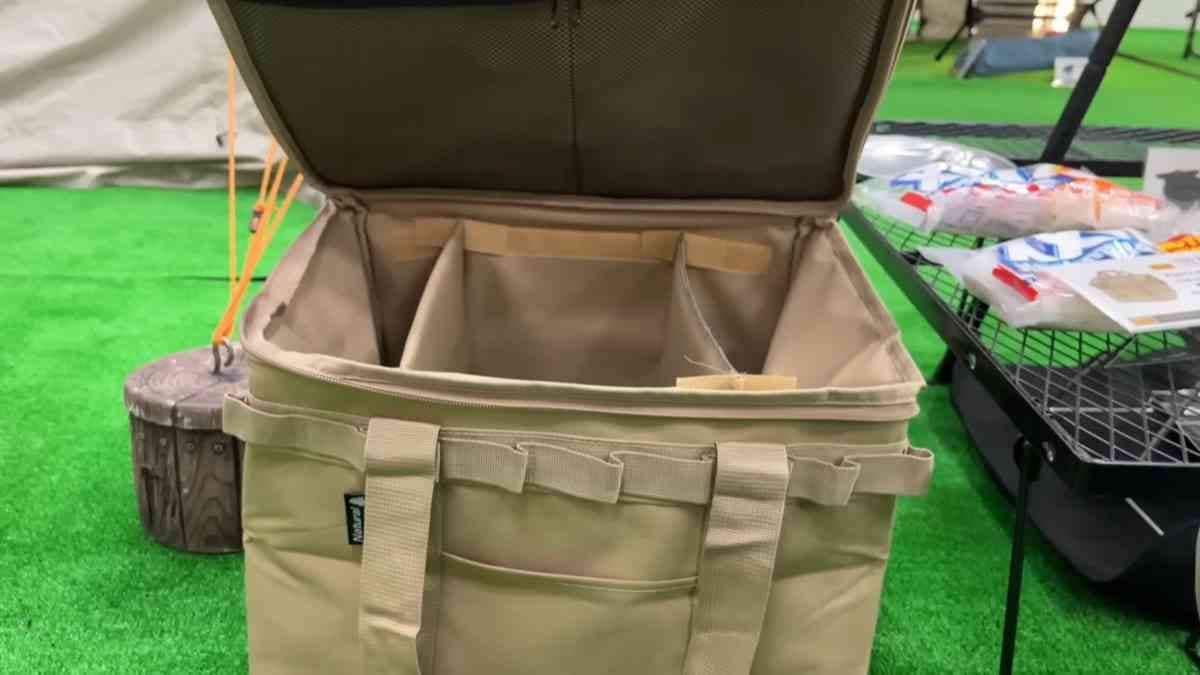 【コメリ】ホムセンギアってどうなの？2980円の「アウトドアギアバッグ」は収納の工夫がすごかった！