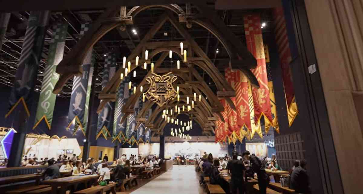 「メイキング・オブ・ハリー・ポッター」の食堂