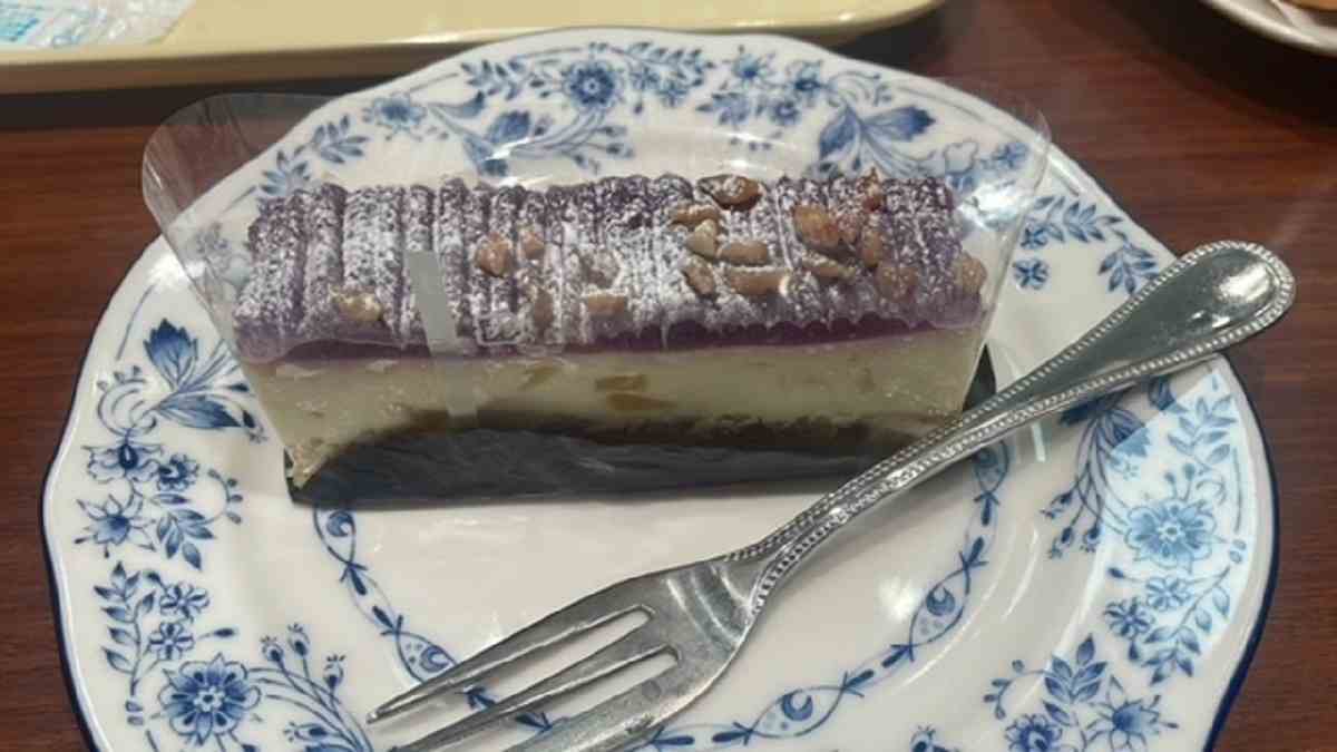 ドトールの「さつまいものケーキ～紫優と黄金芋～」