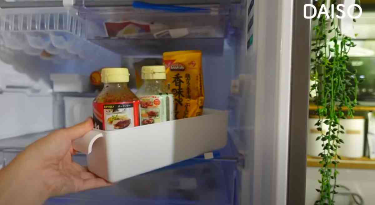 ダイソーの「キッチンコンテナ スリム（900ml）」を冷蔵庫で使う