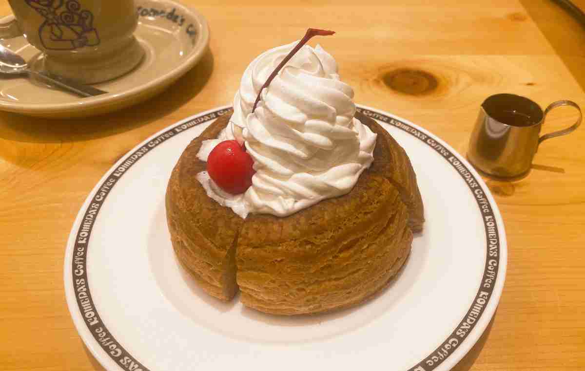 コメダ珈琲店「シロノワール」はソフトクリームをホイップに変更可能