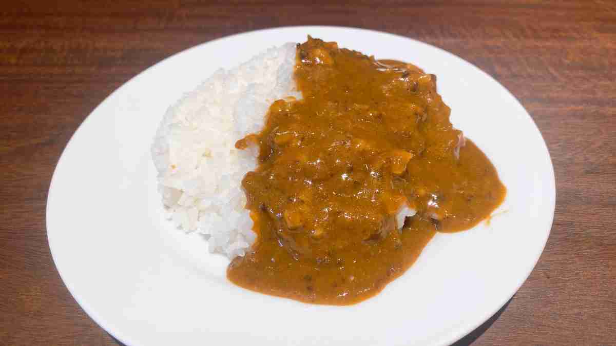 トッピングのカレーは常連さんのお墨付き！ とってもスパイシー！