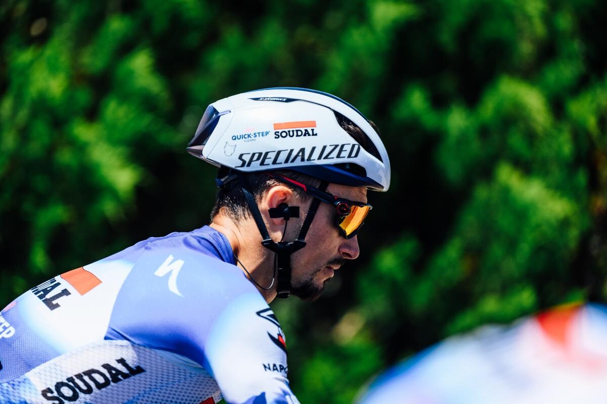 スペシャライズドのレプリカヘルメット登場！プロがレースで着用するデザインに男心をくすぐられる！