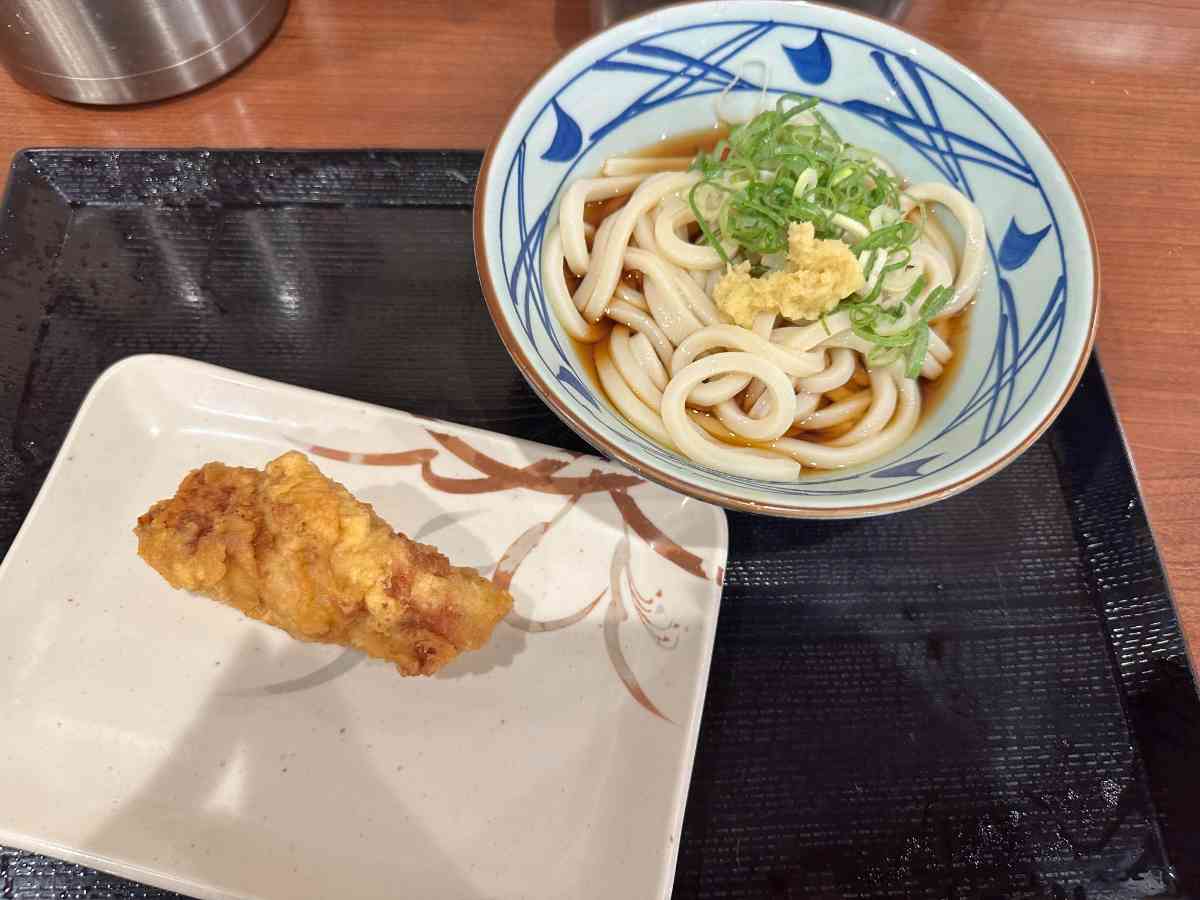 「ぶっかけうどん（並）」と「かしわ天」